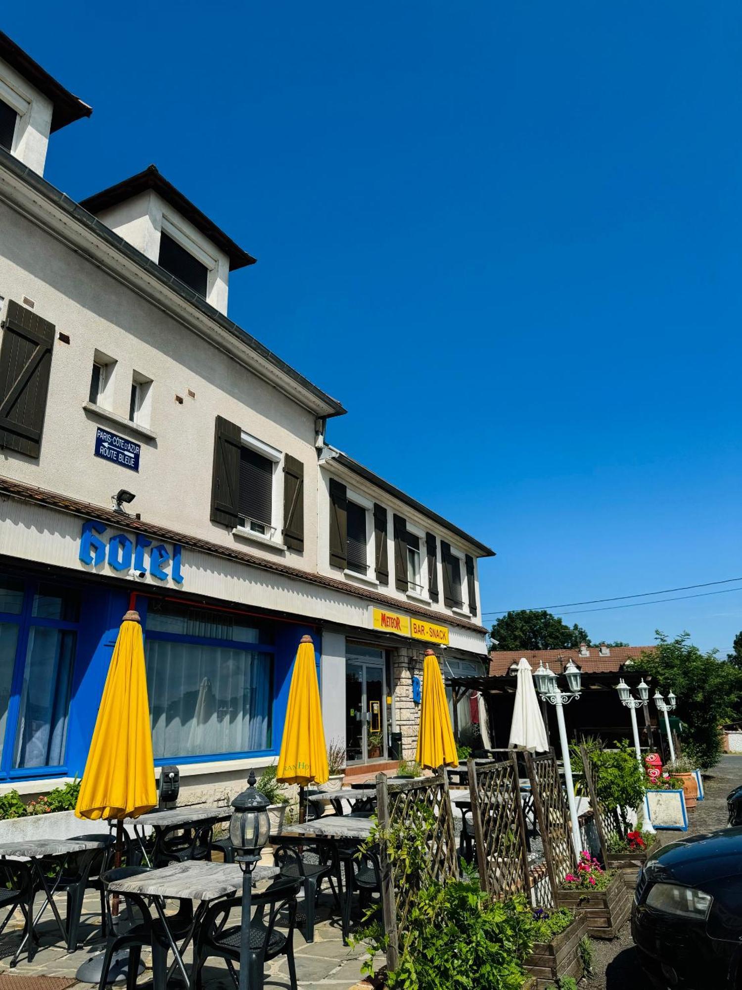Le Relais De La Route Bleue Hotel Saint-Loup  Екстериор снимка