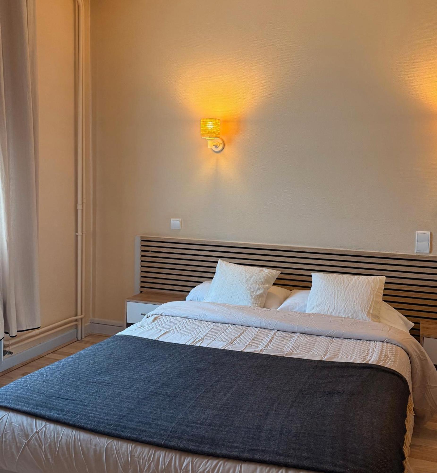Le Relais De La Route Bleue Hotel Saint-Loup  Екстериор снимка
