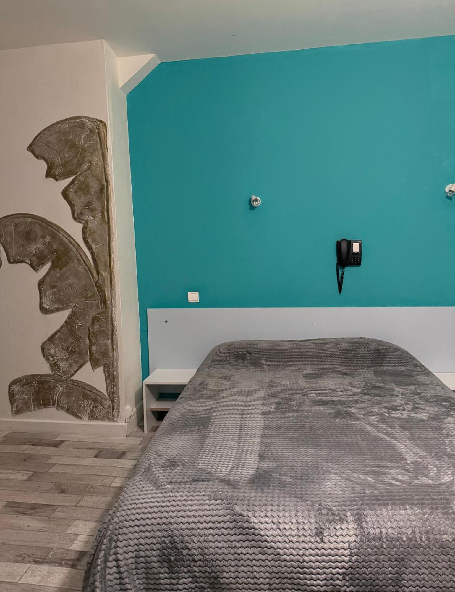 Le Relais De La Route Bleue Hotel Saint-Loup  Екстериор снимка