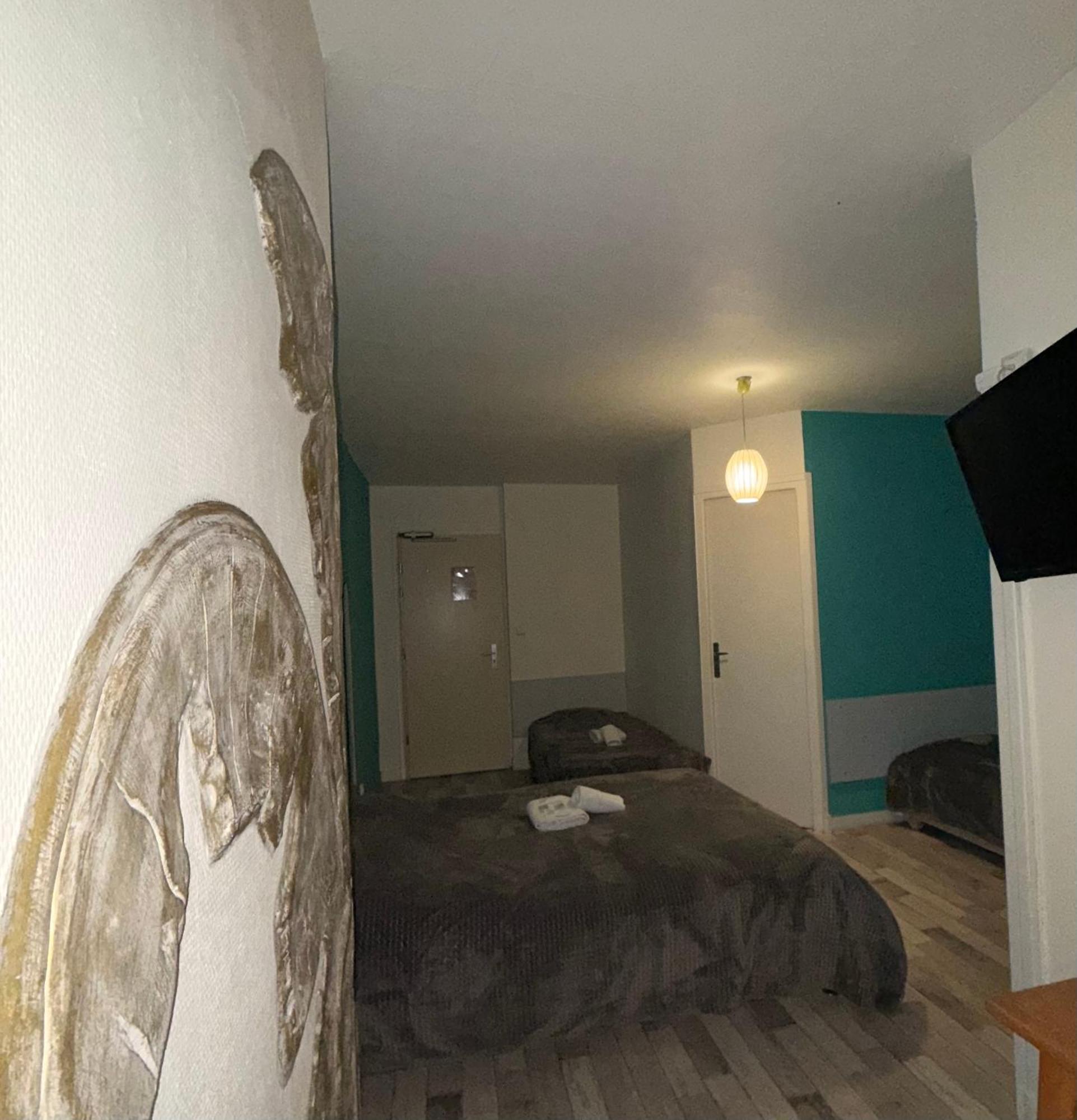 Le Relais De La Route Bleue Hotel Saint-Loup  Екстериор снимка