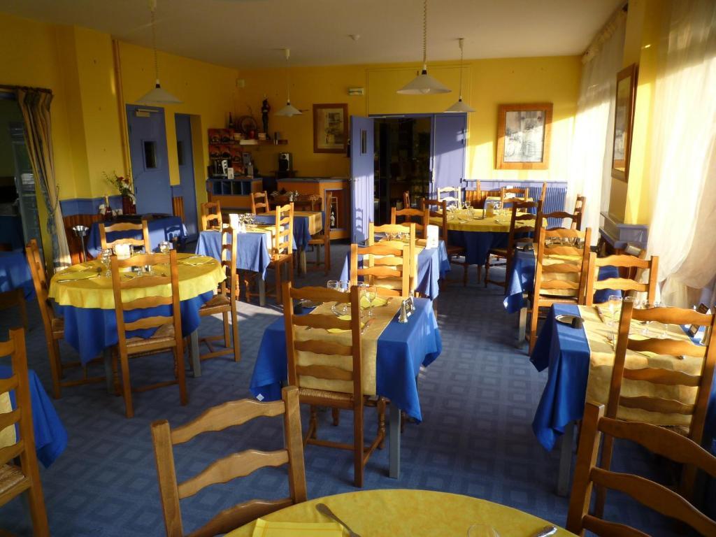 Le Relais De La Route Bleue Hotel Saint-Loup  Екстериор снимка
